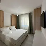Panorama F1 Luxury * ساراندا