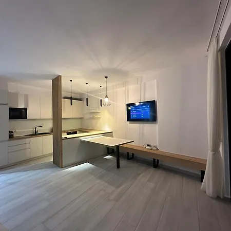 Panorama F1 Luxury * Sarandë