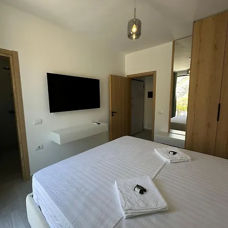 Panorama F1 Luxury 아파트 Sarandë