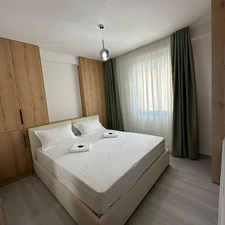 Panorama F1 Luxury 아파트 Sarandë