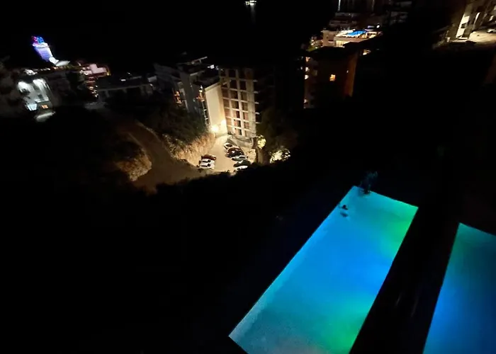 Panorama F1 Luxury Sarandë