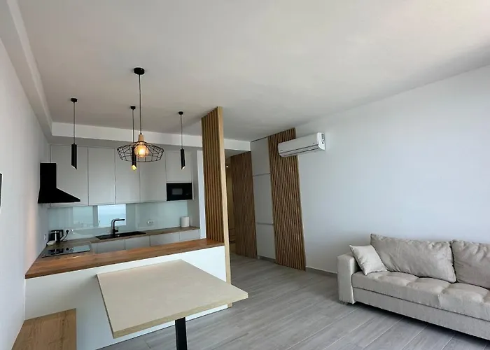 Panorama F1 Luxury * Sarandë