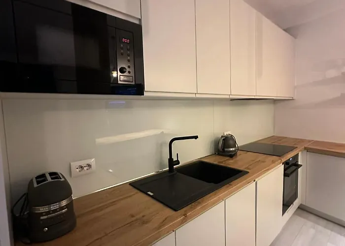 Panorama F1 Luxury Sarandë